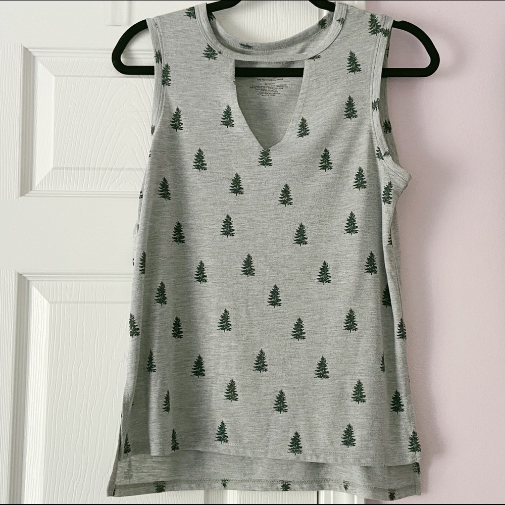 GRAYSON THREADS Gray Sleeveless Shirt Size Small